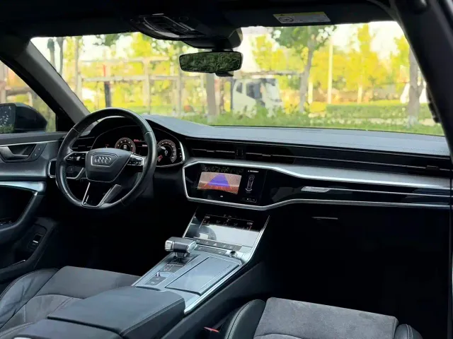 Audi A6L — Фото автомобиля 14