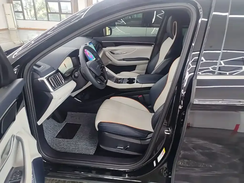 BYD Song PLUS PHEV 2024 Glory Edition DM-i 110km Flagship — Фото автомобиля 14