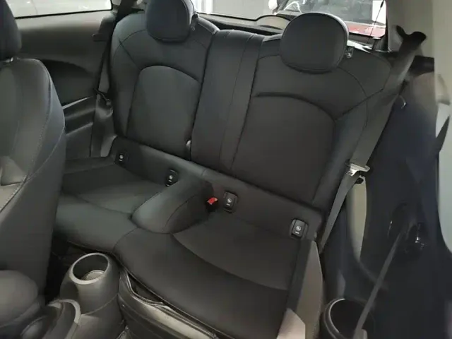 MINI Hatch — Фото автомобиля 16