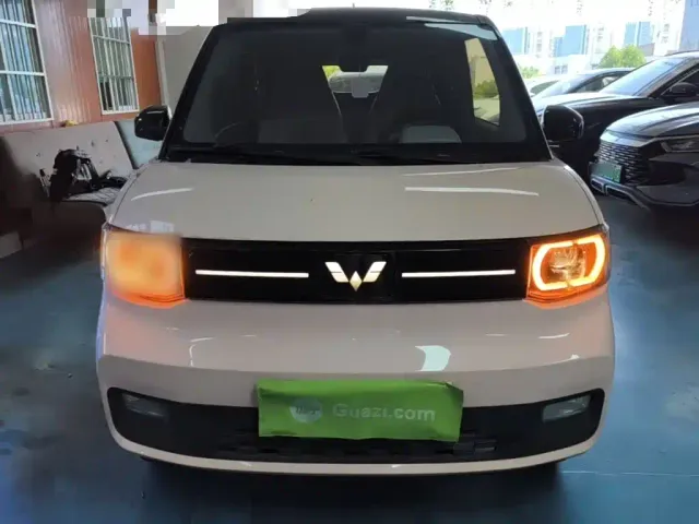 Wuling Hongguang Mini EV — Фото автомобиля 2