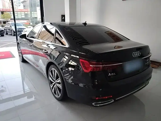 Audi A6L — Фото автомобиля 4
