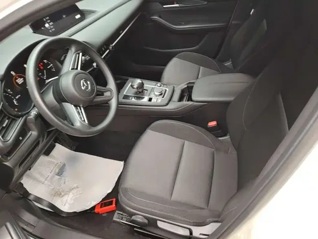 Mazda CX-30 EV — Фото автомобиля 14