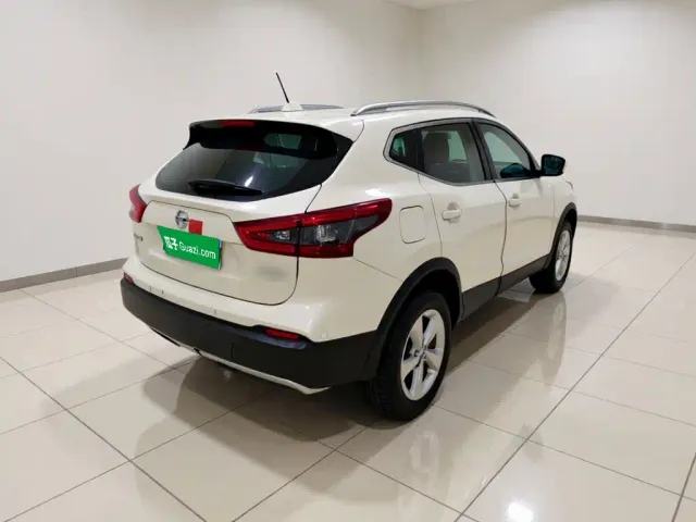 Nissan Qashqai — Фото автомобиля 6