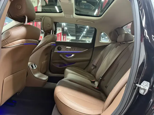 Mercedes-Benz Mercedes-Benz E-Class 2023 Facelift E 300 L Fashion — Фото автомобиля 7