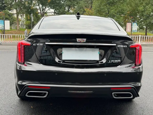Cadillac CT5 — Фото автомобиля 7