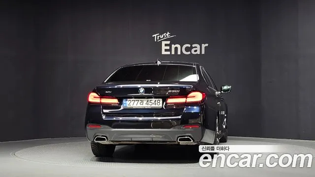 BMW 5 Series G30 — Фото автомобиля 4