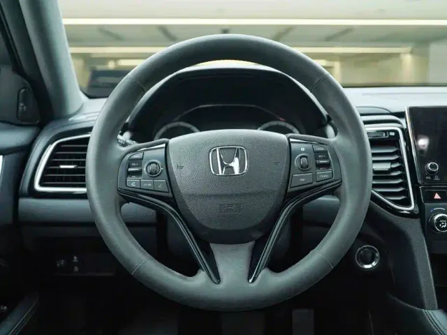 Honda UR-V — Фото автомобиля 16