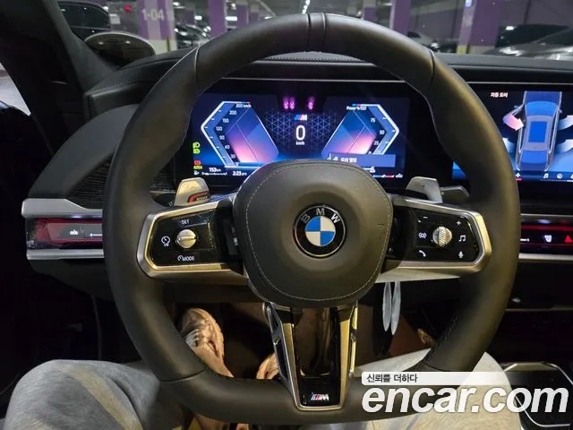 BMW 7 Series G70 — Фото автомобиля 16