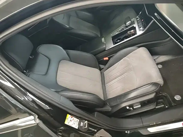 Audi A6L — Фото автомобиля 24