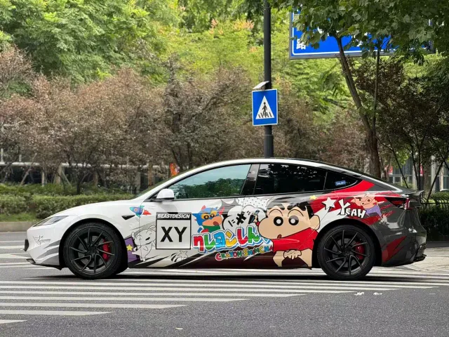 Tesla Model 3 — Фото автомобиля 3