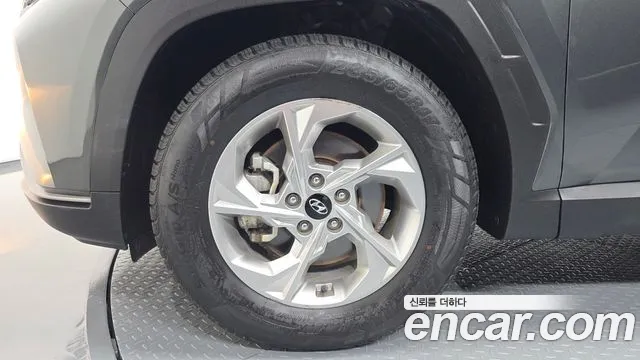 Hyundai Tucson Tucson (NX4) Дизель 2.0 2WD — Фото автомобиля 5