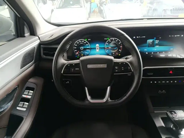 Jetour X90 Plus — Фото автомобиля 10