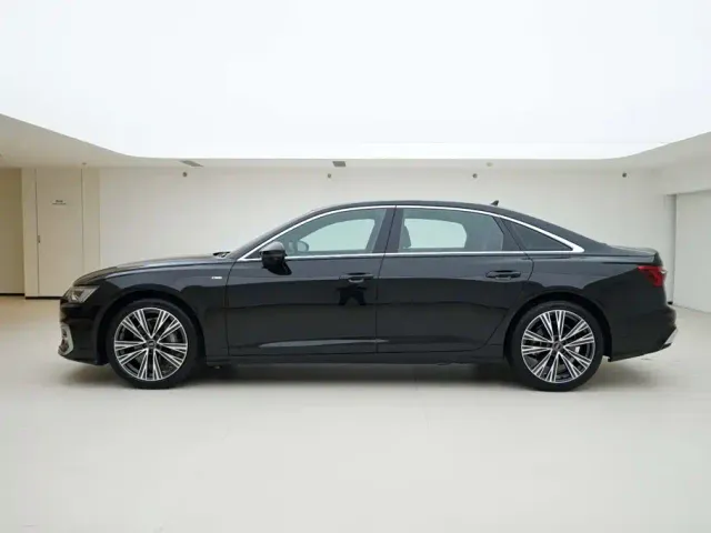 Audi Audi A6L 2023 45 TFSI quattro Premium Dynamic — Фото автомобиля 2