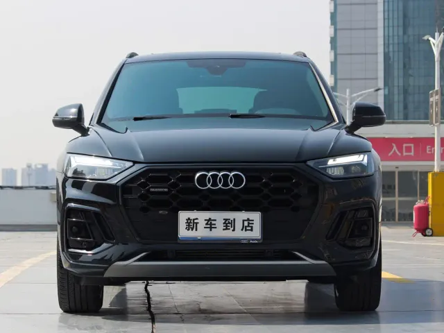 Audi Q5L — Фото автомобиля 2