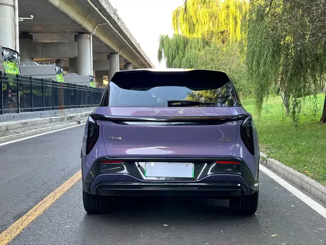 Hongqi Tian Gong 08 — Фото автомобиля 5
