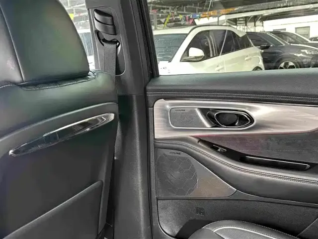 GAC Trumpchi GS8 — Фото автомобиля 14