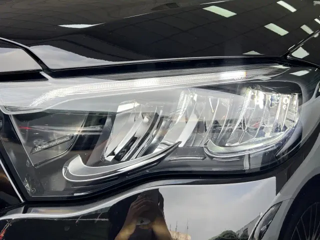 Mercedes-Benz E-Class — Фото автомобиля 9
