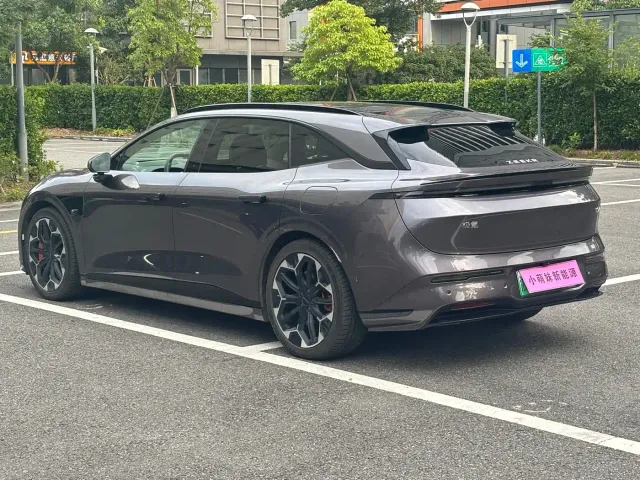 Zeekr 007 GT — Фото автомобиля 20