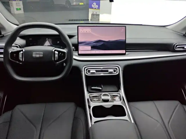 Geely Galaxy Stellar 6 — Фото автомобиля 12