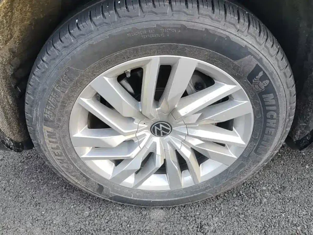 Volkswagen Touareg — Фото автомобиля 22