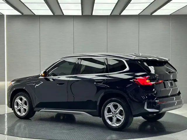 BMW X1 — Фото автомобиля 3