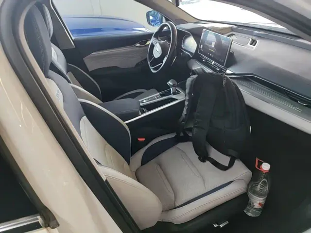 Geely Xingrui — Фото автомобиля 24
