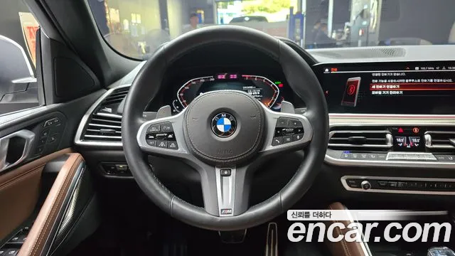 BMW X6 xDrive40i M Sport — Фото автомобиля 11