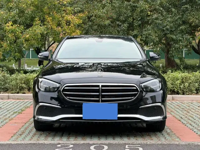 Mercedes-Benz Mercedes-Benz E-Class 2022 Facelift E 260 L — Фото автомобиля 2