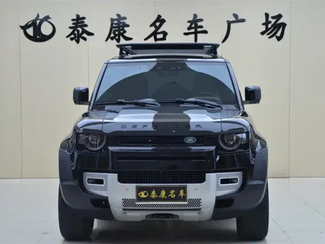 Land Rover Defender — Фото автомобиля 2