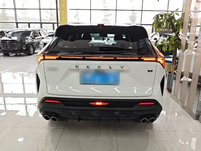 Geely Boyue — Фото автомобиля 5
