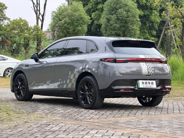 Leapmotor Lafa 5 — Фото автомобиля 6