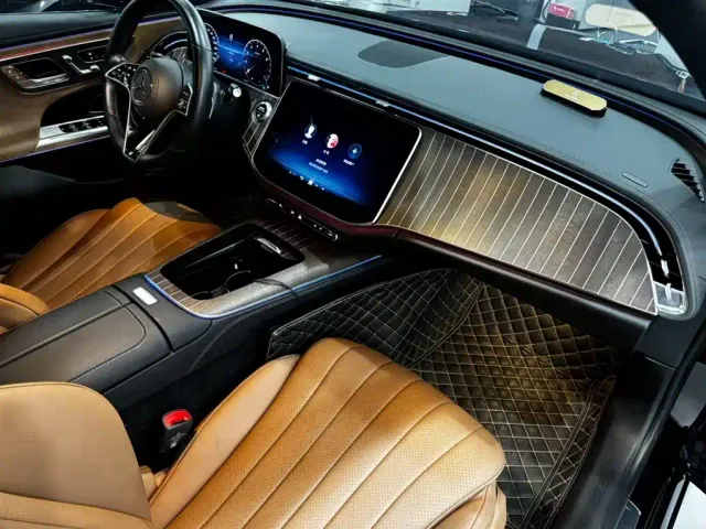 Mercedes-Benz E-Class — Фото автомобиля 20