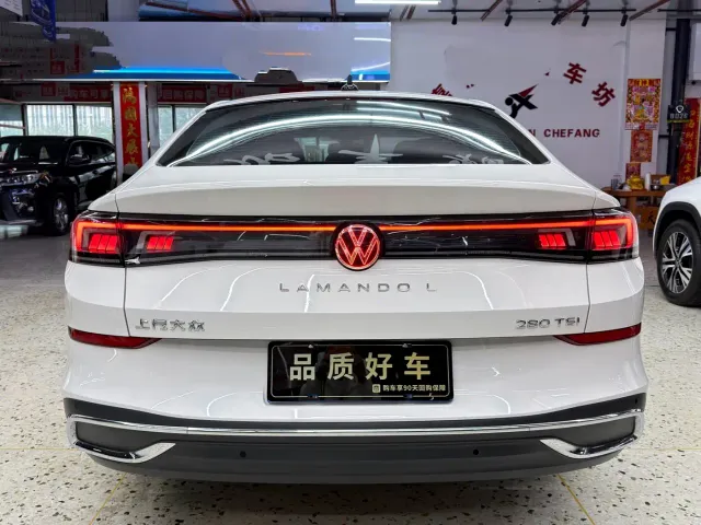Volkswagen Lamando — Фото автомобиля 4