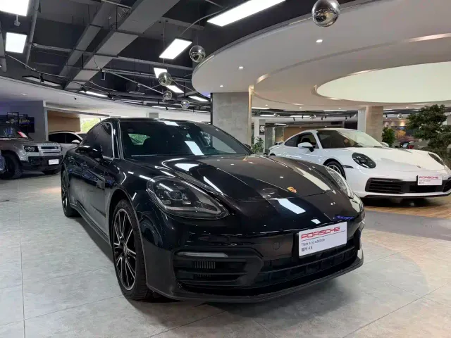 Porsche Panamera — Фото автомобиля 3