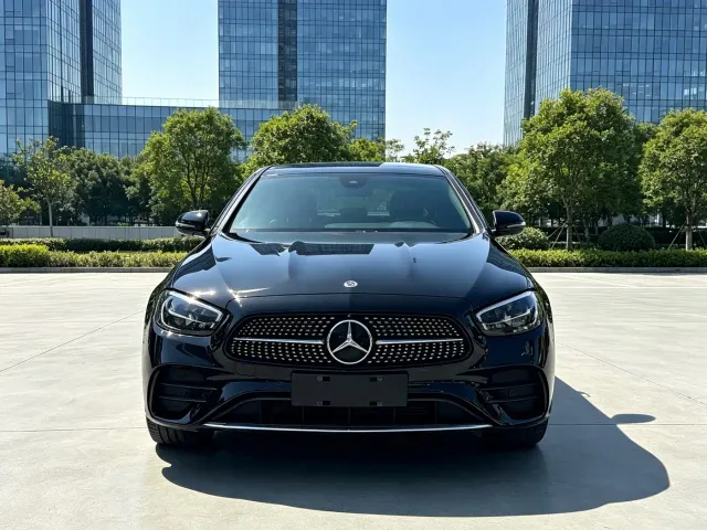 Mercedes-Benz Mercedes-Benz E-Class New Energy 2023 E 350 e L Plug-in Hybrid Sedan — Фото автомобиля 4
