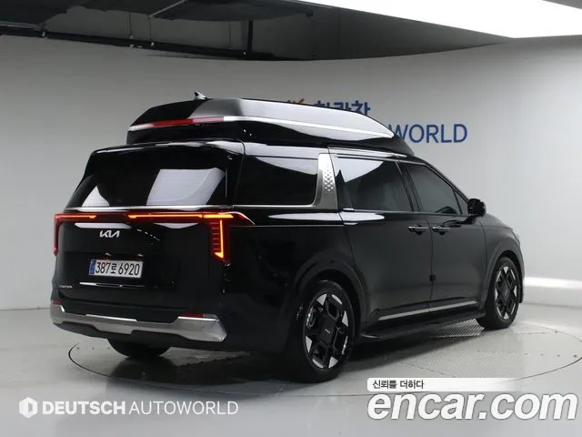 Kia Canival Новый Carnival 4 поколение Бензин 9 мест Hi-Limousine (Спецкузов) — Фото автомобиля 2