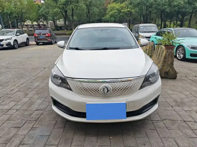 Dongfeng Aeolus Dongfeng Fengshen E70 2023 360H Battery Swap Version — Фото автомобиля 2