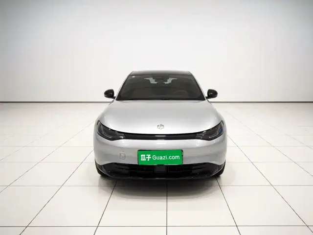 Leapmotor C01 — Фото автомобиля 2