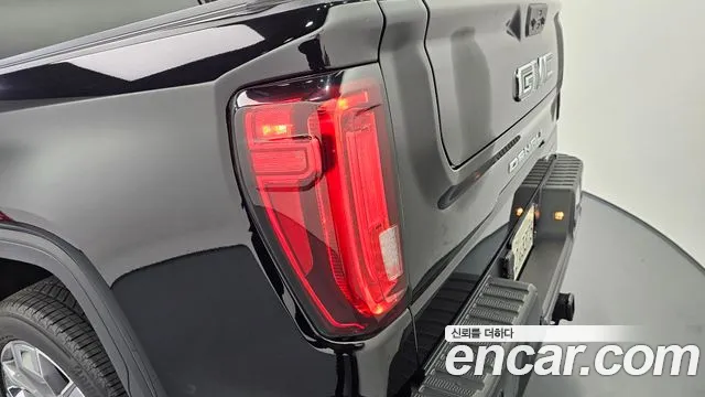 GMC Sierra — Фото автомобиля 14