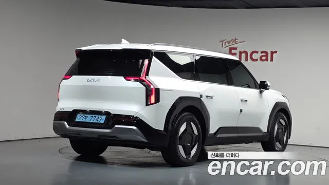 Kia EV9 — Фото автомобиля 2