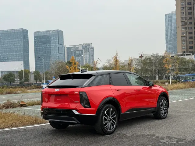 Cadillac Optiq — Фото автомобиля 13