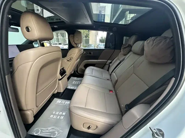 Li Auto Li Auto i6 2025 2WD Base Model — Фото автомобиля 7