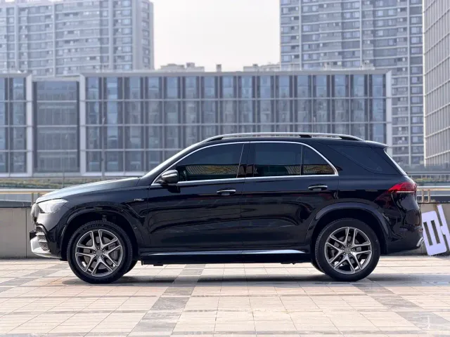 Mercedes-Benz GLE-Class AMG — Фото автомобиля 4