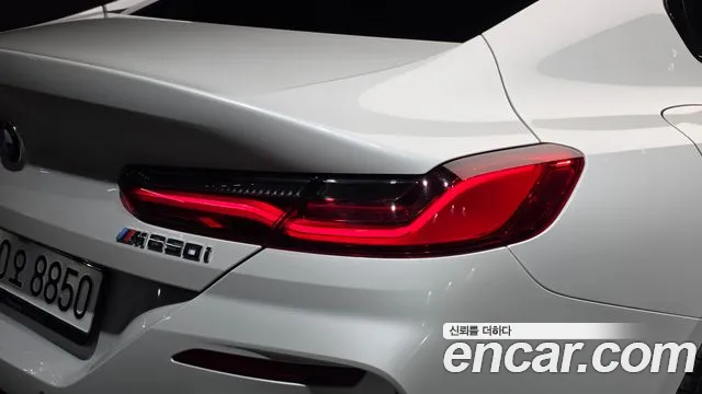 BMW 8 Series G15 — Фото автомобиля 8