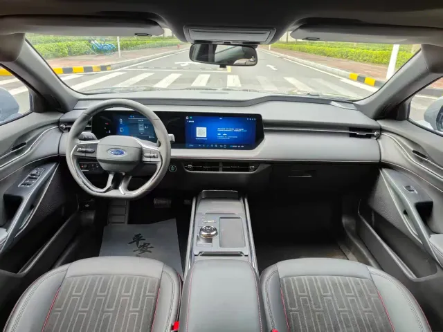 Ford Mondeo — Фото автомобиля 7