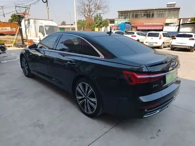 Audi A6L — Фото автомобиля 4