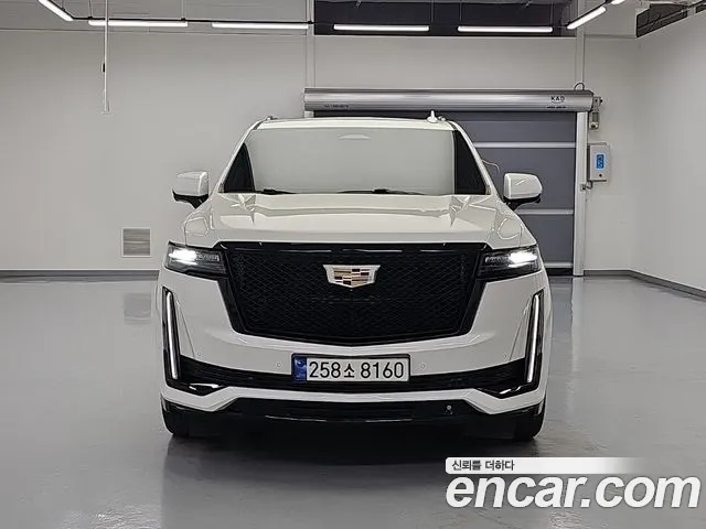 Фотография автомобиля — Cadillac Escalade 5th Gen