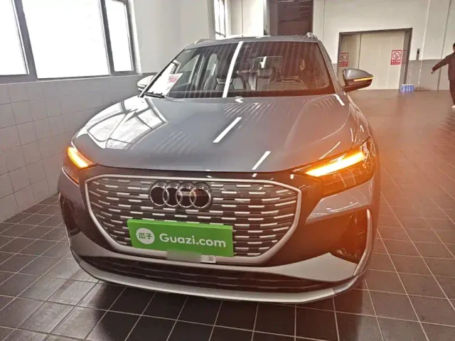 Audi Q4 e-tron — Фото автомобиля 2