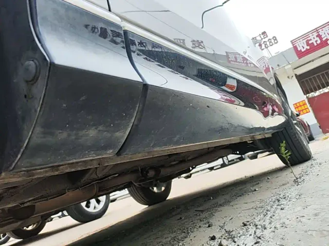 Roewe RX5 — Фото автомобиля 21