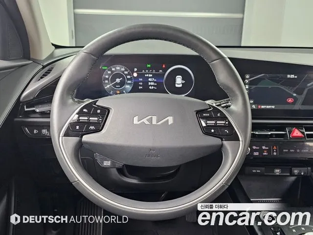 Kia Niro Niro (New) — Фото автомобиля 13